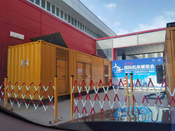 路南发电车出租-发电机无电压或电压太低怎么办？