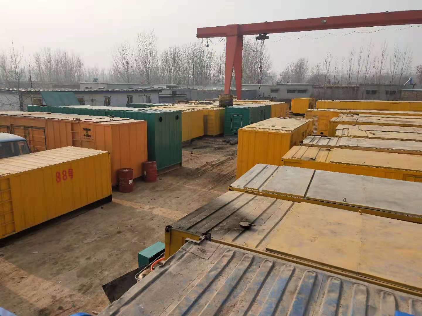路南租赁发电机-灰尘、风沙对柴油发电机组造成哪些不良影响？