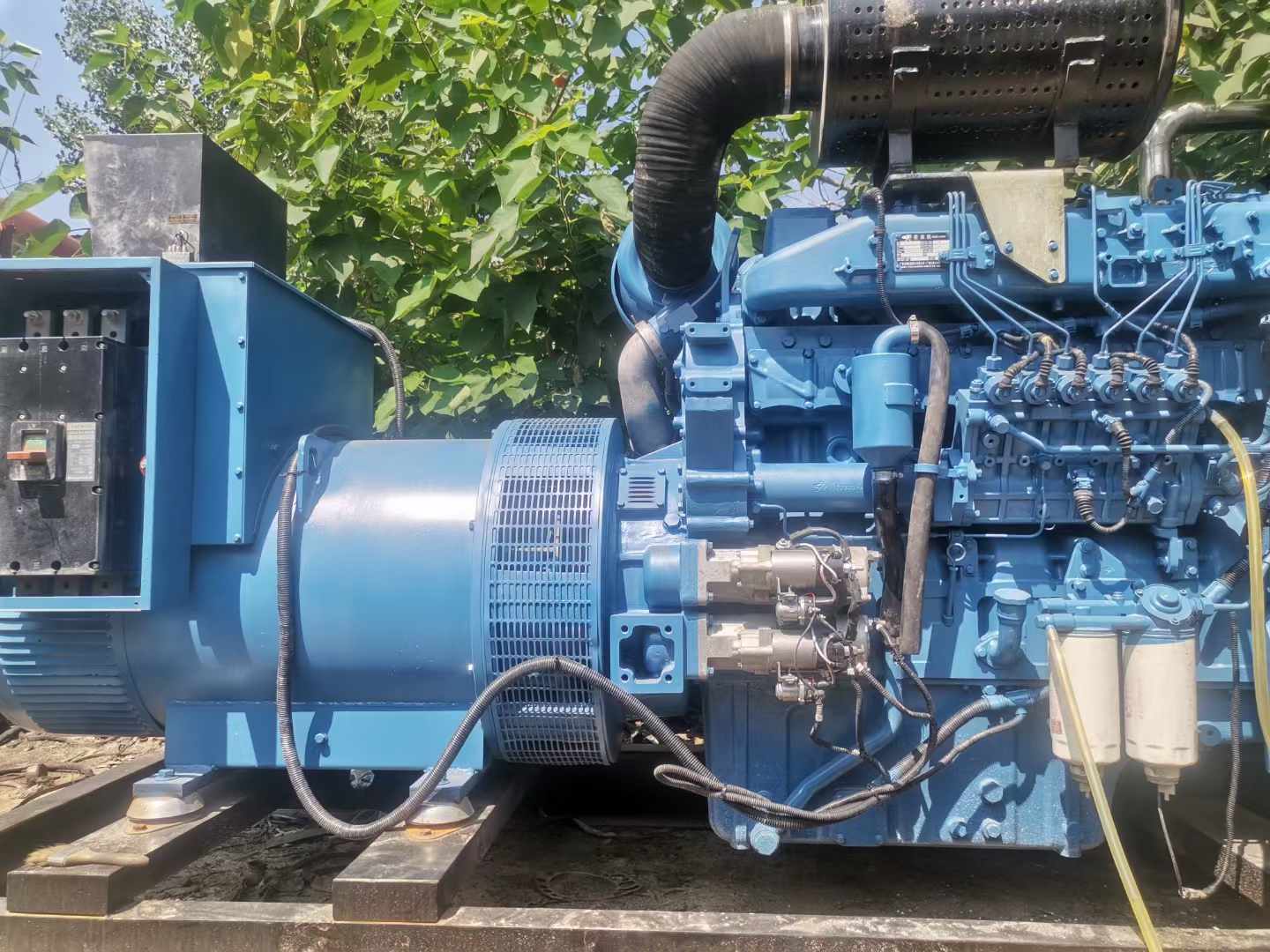 路南详细说明降低 800kW 柴油发电机输出电流波动的方法