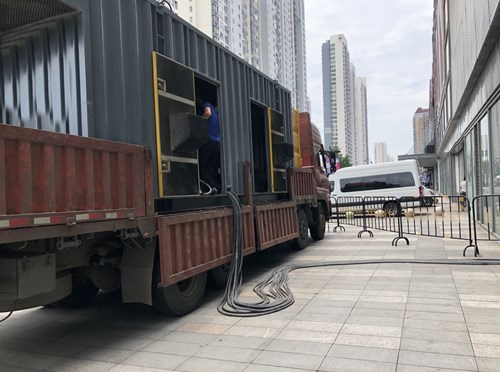 路南低温环境下，柴油发电机组电池充满电的具体时间受哪些因素影响？