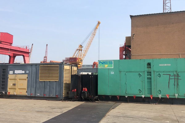 路南发电机出租空气滤清器的清洁频率是多少？